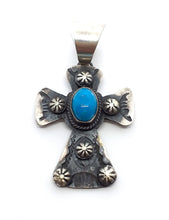 Load image into Gallery viewer, Navajo Pendant turquoise 37x35 mm in oxidized sterling silver (925)
