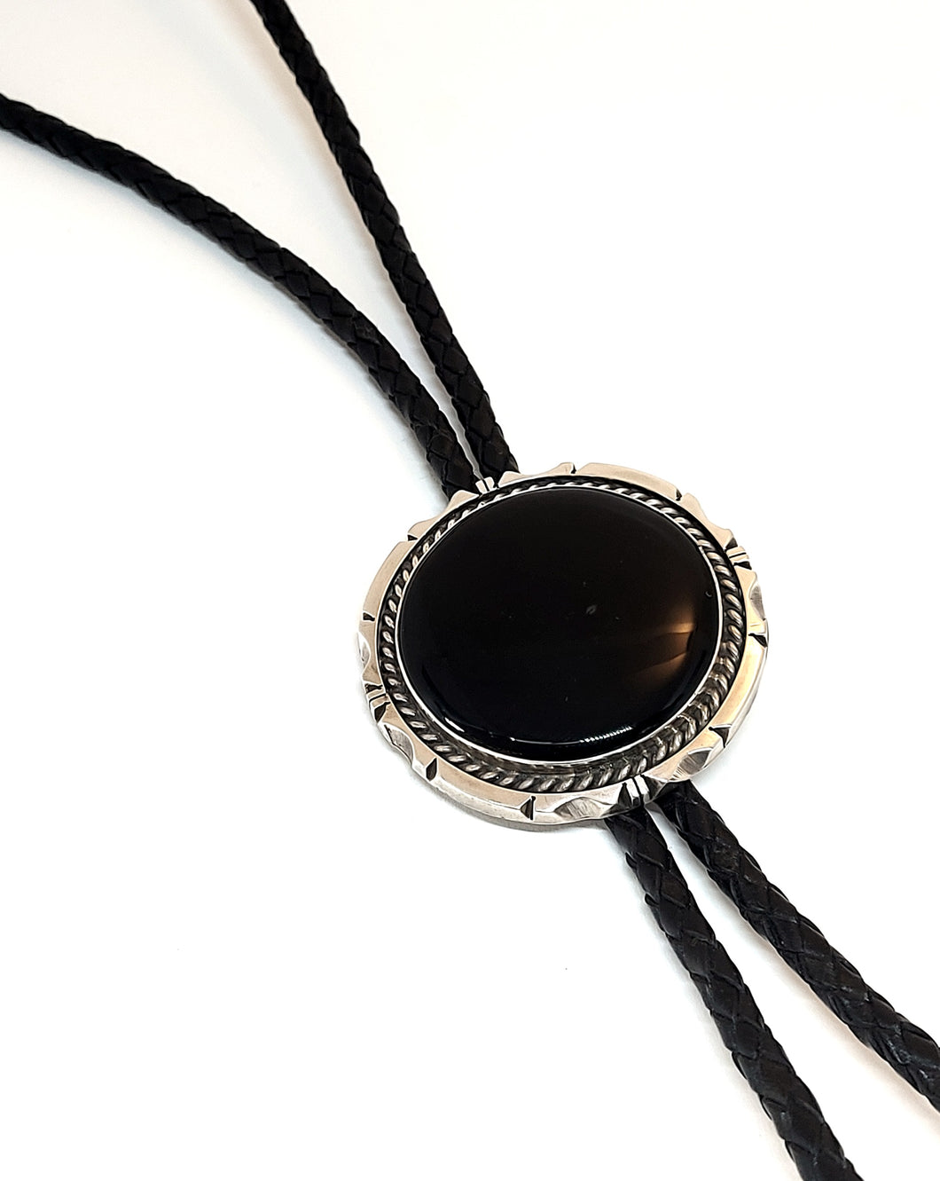 Bolotie Navajo with round black onyx in oxidized sterling silver (925)