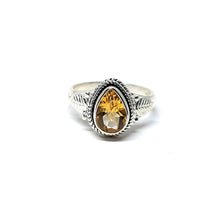 Load image into Gallery viewer, Oval black onyx ring with twisted edge in sterling silver (925)
