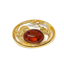 Load image into Gallery viewer, Brooch with green amber and antique pattern (925)
