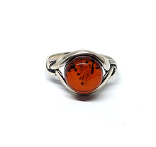 Load image into Gallery viewer, Ring with amber Celtic look in sterling silver (925)
