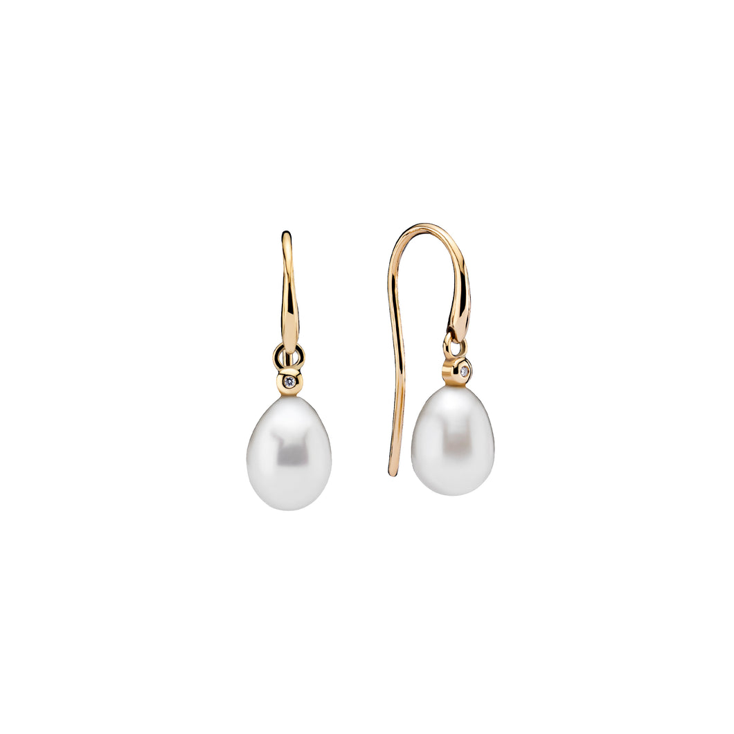 Lund Cph, Earring with pearl in 8 kt. gold (333)