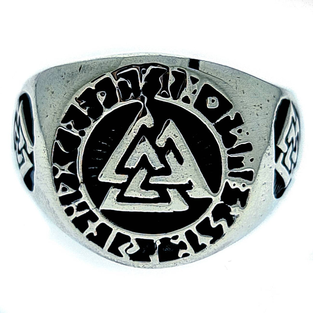 Valknut ring med runer i sterlingsølv (925)
