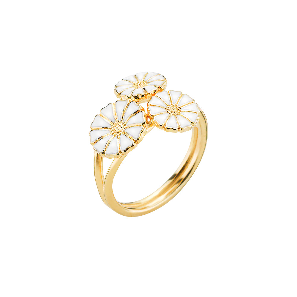 Daisy ring in 24 kt. gold-plated silver and white enamel, 7-9mm flowers (925)