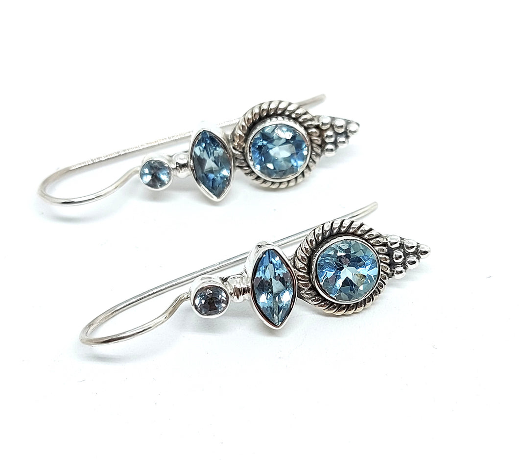 Earrings with blue topaz oxidized sterling silver (925)