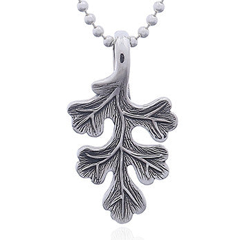 Pendant with oak leaves (925)