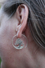 Load image into Gallery viewer, Earrings round Yggdrasil, tree of life (925)
