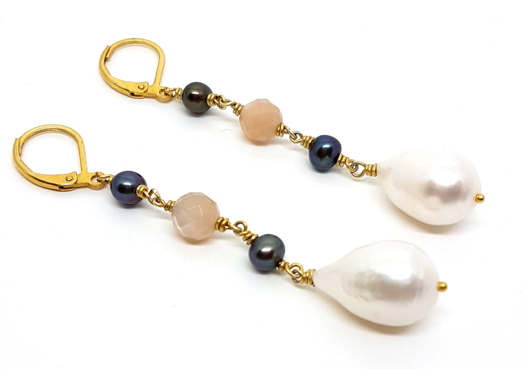ByKila, Earrings with peach moonstone and pearl (925)