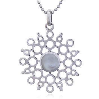 Pendant in sterling silver with mother of pearl, snowflakes (925)