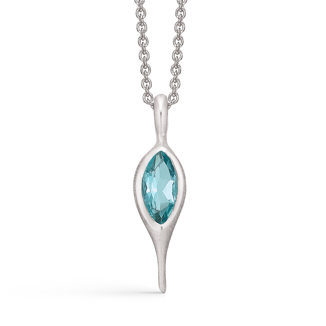 Necklace with marquise cut blue topaz (925)