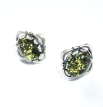 Load image into Gallery viewer, Green amber earrings with antique edge (925)
