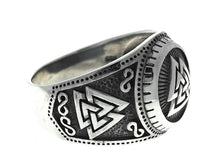 Load image into Gallery viewer, Valknut ring with dark background in sterling silver (925)
