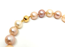 Load image into Gallery viewer, ByKila, Necklace with freshwater pearl, clasp 14 kt. (585)
