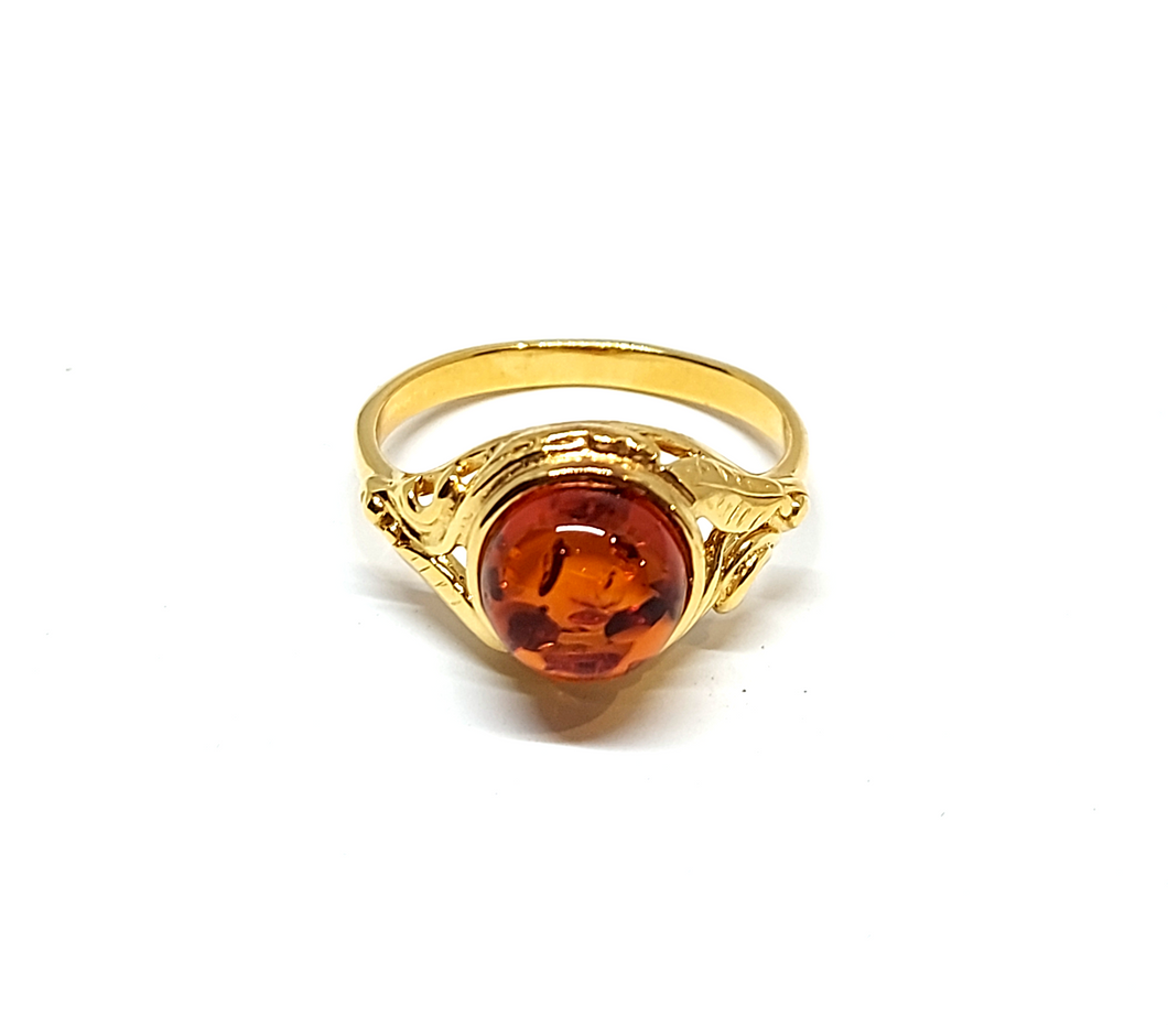 Ring with amber with leaf motif in sterling silver (925)