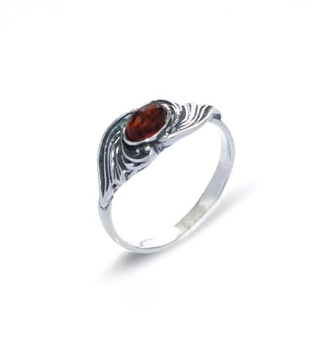 Ring with amber swirl pattern in sterling silver (925)