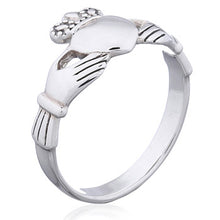 Load image into Gallery viewer, Irish Claddagh ring in sterling silver (925)
