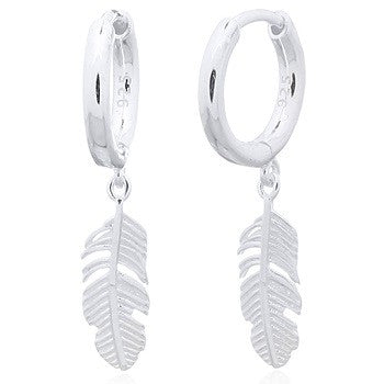 Knäk Hoop earrings with feathers in sterling silver (925)
