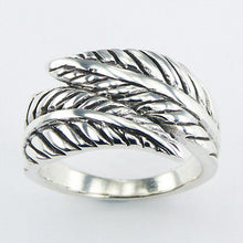 Load image into Gallery viewer, Ring leaf motif in sterling silver (925)
