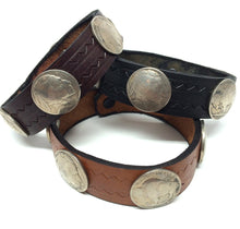 Load image into Gallery viewer, Leather bracelet light brown with old coins from the USA
