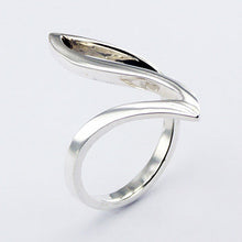 Load image into Gallery viewer, Ring with &quot;lightning&quot; in sterling silver (925)
