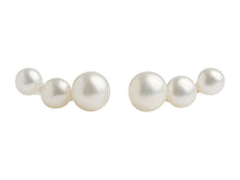 Load image into Gallery viewer, Lieblings, Earrings with 3 white freshwater pearls (925)
